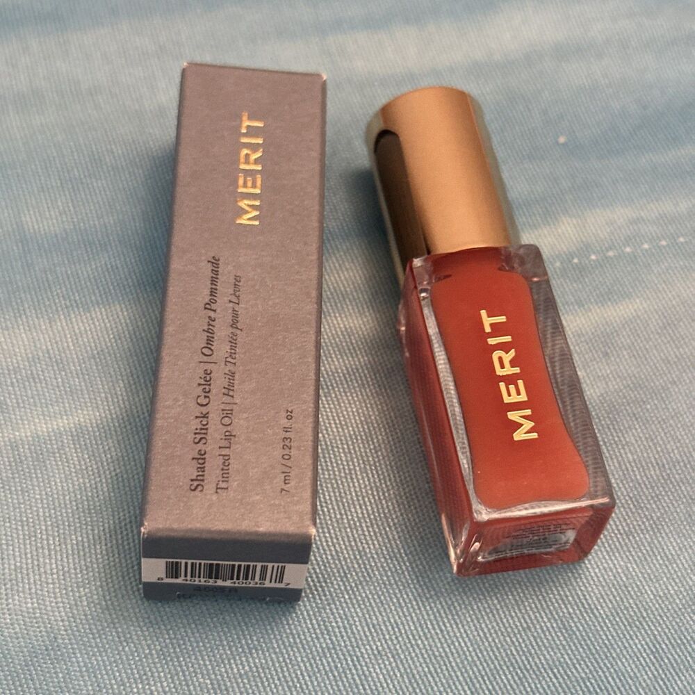 Merit Shade Slick GELEE Tinted Lip Oil Color: JETE